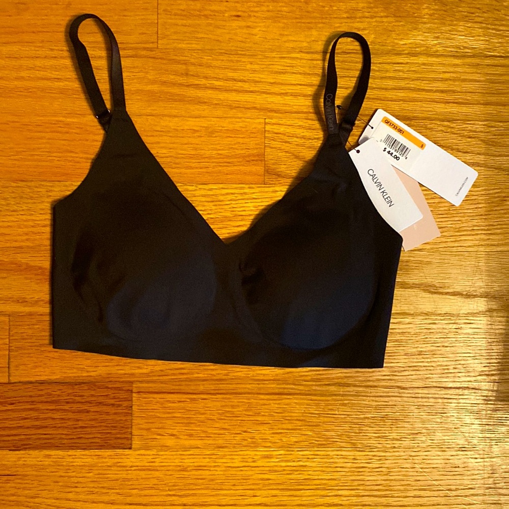 Calvin Klein lightly lined black triangle bra, new with tags, size small